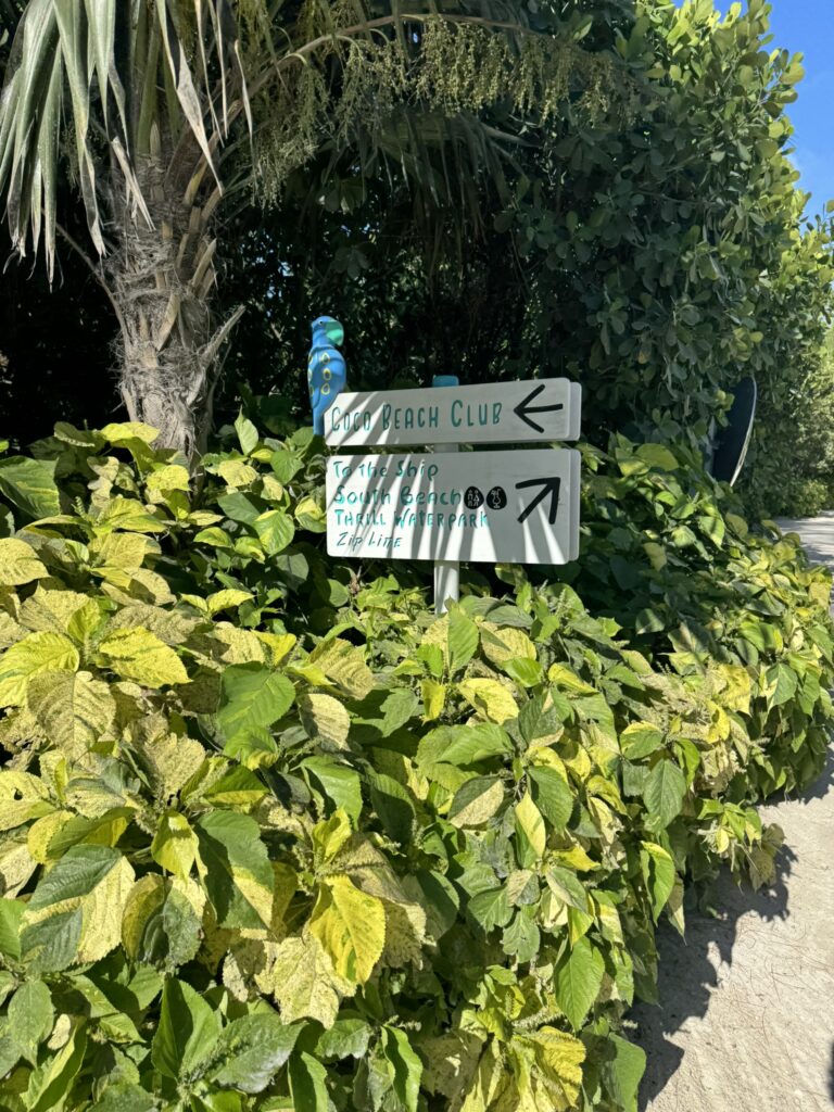 directional sign to coco cay beach club