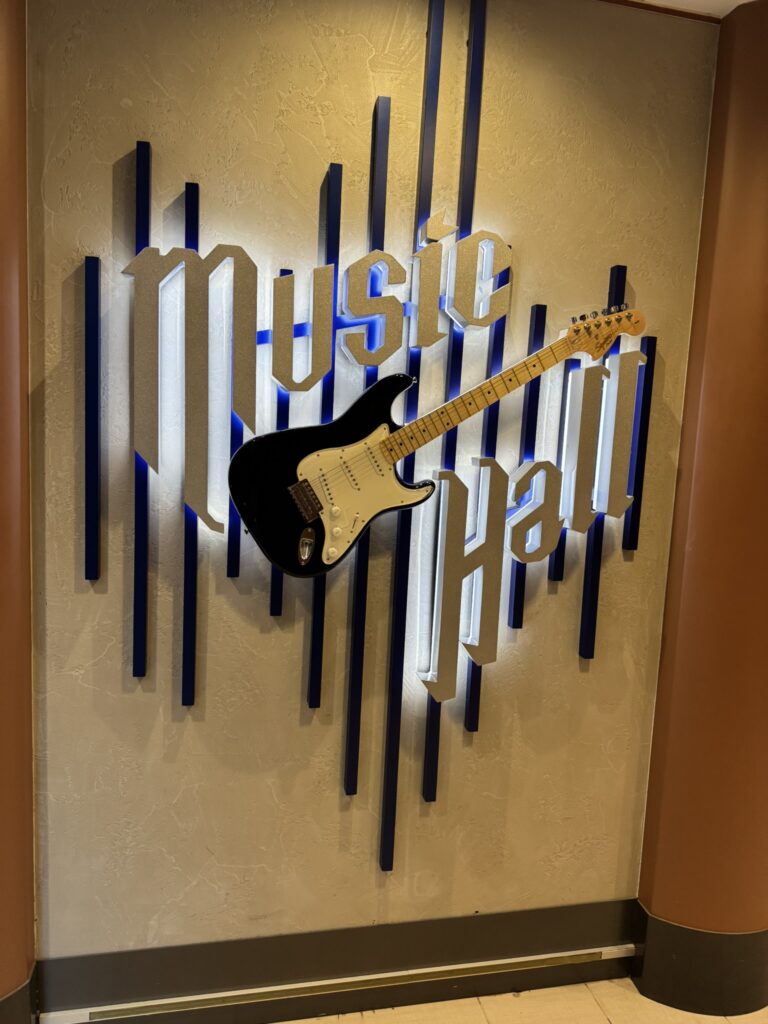 Oasis of the Seas Nightlife: The Best Party Experiences for Late-Night Fun