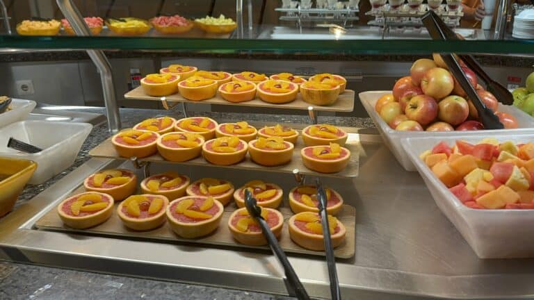 healthy eating on a cruise