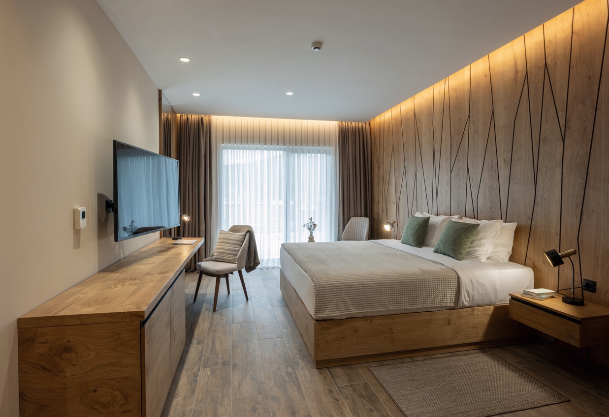 Best Pre‑Cruise Hotel: How to Choose the Right Location, Price & Perks