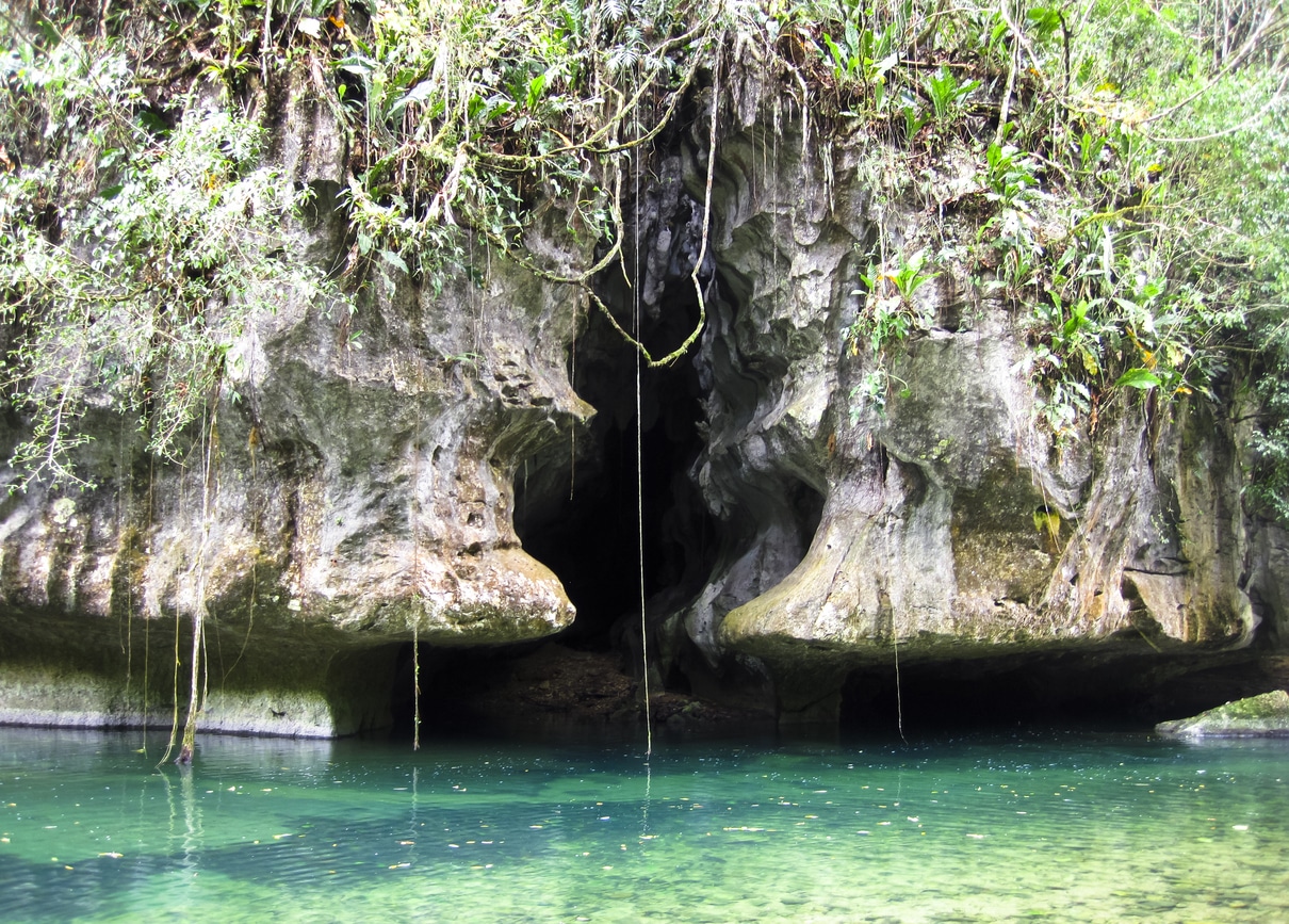 Cave Tubing at Nohoch Che’en – Belize City Cruise Port