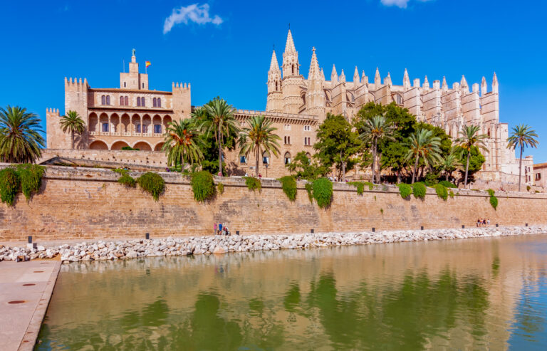 Cathedral of Santa Maria of Palma (La Seu) in Palma de Mallorca, Balearic islands, Spain