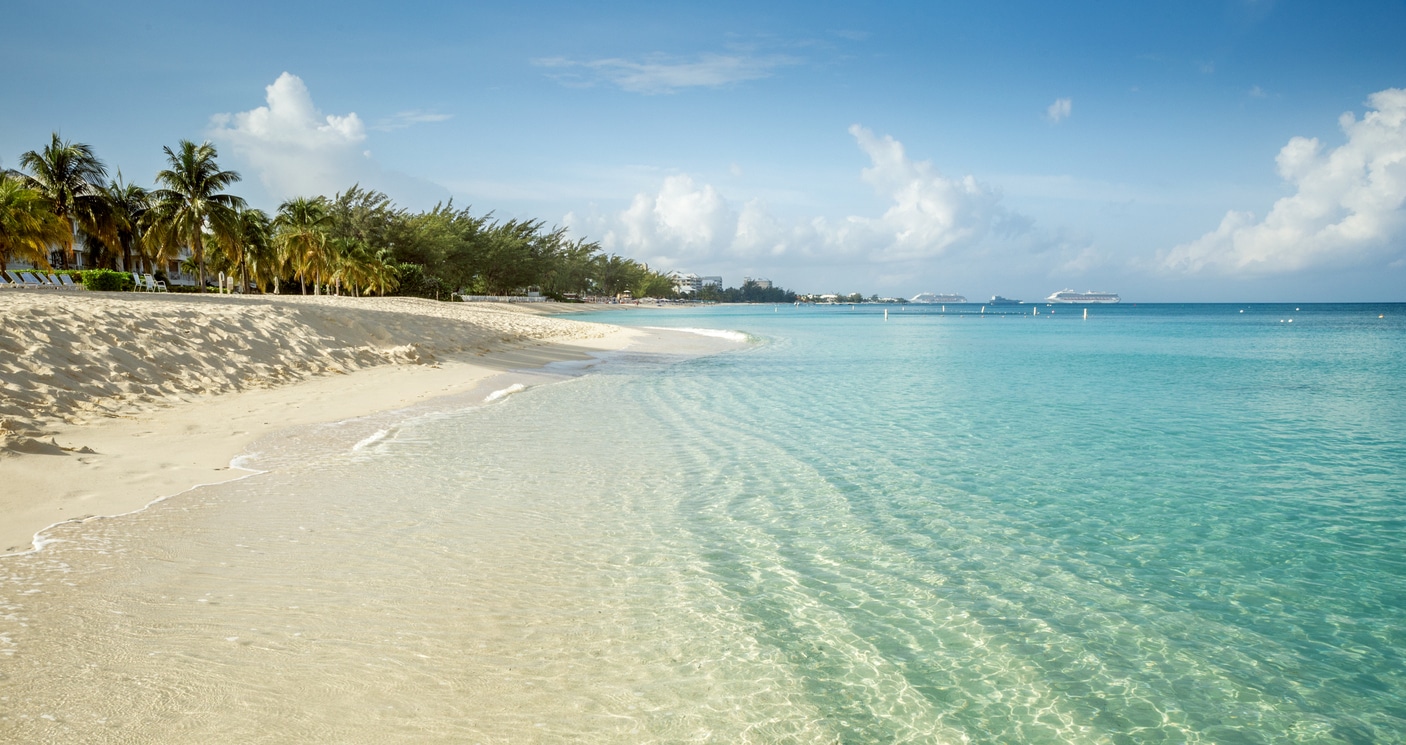 Seven Mile Beach — Grand Cayman